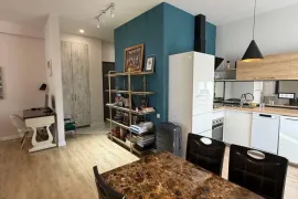 Продается квартира, 2 Kомнатная, Старое здание, Тбилиси, Вера
