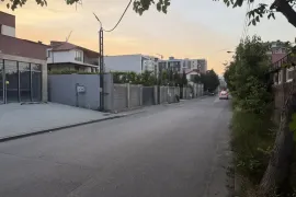 Land For Sale, Didi digomi