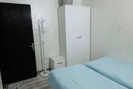 ქირავდება ბინა, 3 ოთახიანი, ძველი აშენებული, ბათუმი, ხიმშიაშვილის უბანი