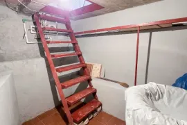 იყიდება ბინა, 3 ოთახიანი, ძველი აშენებული, თბილისი, ჩუღურეთი