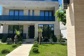 House For Rent, 8 Room, Suburbs of Tbilisi, Tskneti