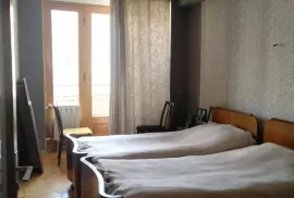 Apartment for sale, 4 Room, Old building, Tbilisi, vake