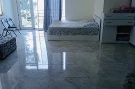 ქირავდება ბინა დღიურად, 2 ოთახიანი, ახალი აშენებული, ოზურგეთი, ურეკი