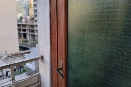 Apartment for sale, 4 Room, Old building, Tbilisi, vake