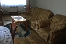 ქირავდება ბინა დღიურად, 4 ოთახიანი, ძველი აშენებული, თბილისი, ვაჟა ფშაველას კვარტლები
