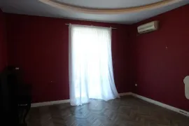იყიდება ბინა, 3 ოთახიანი, ძველი აშენებული, თბილისი, ისანი