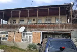 იყიდება ბინა, 6 ოთახიანი, ძველი აშენებული, სიღნაღი, ქვემო ბოდბე