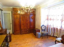 Аренда, 5 Kомнатная, Старое здание, Тбилиси, Вашлиджвари