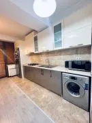 For Rent, 3 Room, Old building, Tbilisi, saburtalo