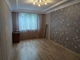 For Rent, 3 Room, Old building, Batumi, Bartskhana