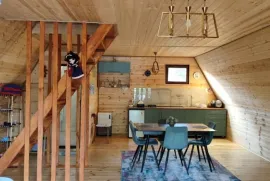 ქირავდება სახლი დღიურად, 2 ოთახიანი, მცხეთა, ცხვარიჭამია