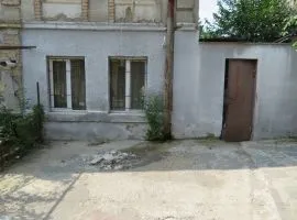 იყიდება ბინა, 3 ოთახიანი, ძველი აშენებული, თბილისი, ავლაბარი