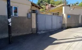 For Rent, 6 Room, Old building, Tbilisi, Zahesi