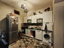 Apartment for sale, 4 Room, Old building, Tbilisi, Chugureti