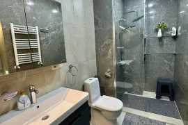 ქირავდება ბინა, 2 ოთახიანი, ახალი აშენებული, ბათუმი