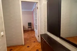 იყიდება ბინა, 2 ოთახიანი, ძველი აშენებული, თბილისი, დიღმის მასივი