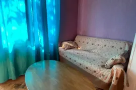 იყიდება ბინა, 2 ოთახიანი, ძველი აშენებული, თბილისი, დიღმის მასივი
