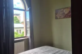 Аренда, 2 Kомнатная, Старое здание, Тбилиси, saburtalo