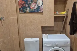 Аренда, 2 Kомнатная, Старое здание, Тбилиси, saburtalo