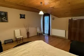Аренда Дома, 8 Kомнатная,  Окрестности Тбилиси, Бетания