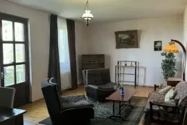 Аренда Дома, 8 Kомнатная,  Окрестности Тбилиси, Бетания