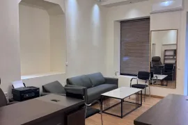 ქირავდება, საოფისე ფართი, ძველი ბათუმის უბანი