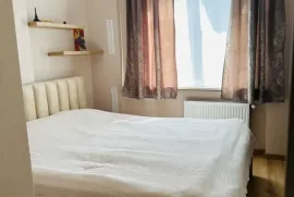 იყიდება ბინა, 2 ოთახიანი, ძველი აშენებული, თბილისი, საბურთალო