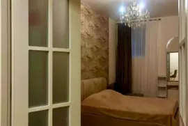 Аренда, 2 Kомнатная, Старое здание, Тбилиси, Чугурети