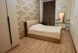 Аренда, 2 Kомнатная, Старое здание, Тбилиси, Чугурети