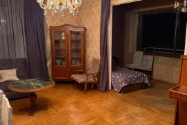 Продается квартира, 3 Kомнатная, Старое здание, Тбилиси, Плато Нуцубидзе