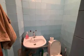 Продается квартира, 3 Kомнатная, Старое здание, Тбилиси, Плато Нуцубидзе
