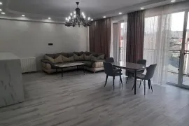 Аренда, 3 Kомнатная, Новостройка, Тбилиси, Варкетили
