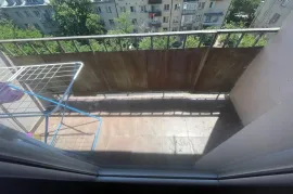 Аренда, 2 Kомнатная, Старое здание, Тбилиси, saburtalo