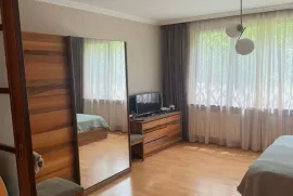 Продается Дом, 5 Kомнатная,  Окрестности Тбилиси, Цхнети