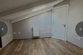 Apartment for sale, 5 Room, Old building, Tbilisi, Mtatsminda