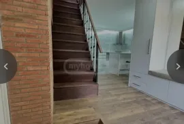Продается квартира, 5 Kомнатная, Старое здание, Тбилиси, Мтацминда