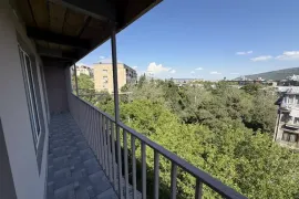 Продается квартира, 4 Kомнатная, Старое здание, Тбилиси, saburtalo