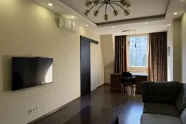 Продается квартира, 4 Kомнатная, Старое здание, Тбилиси, saburtalo