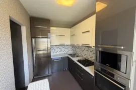 Продается квартира, 4 Kомнатная, Старое здание, Тбилиси, saburtalo