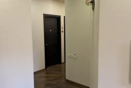 Продается квартира, 4 Kомнатная, Старое здание, Тбилиси, saburtalo