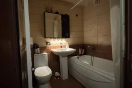 Продается квартира, 3 Kомнатная, Старое здание, Рустави, Новый Рустави