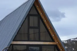 ქირავდება სახლი დღიურად, 4 ოთახიანი, ონი, მრავალძალი
