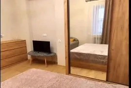 For Rent, 2 Room, Old building, Tbilisi, Mtatsminda