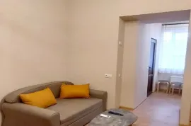 For Rent, 2 Room, Old building, Tbilisi, Mtatsminda