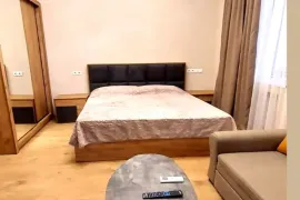 ქირავდება ბინა, 2 ოთახიანი, ძველი აშენებული, თბილისი, მთაწმინდა