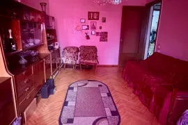 Продается квартира, 4 Kомнатная, Старое здание, Тбилиси, Самгори