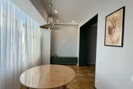 For Rent, 3 Room, Old building, Tbilisi, saburtalo
