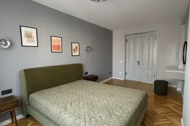 For Rent, 3 Room, Old building, Tbilisi, saburtalo