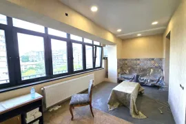 Продается квартира, 6 Kомнатная, Старое здание, Тбилиси, saburtalo