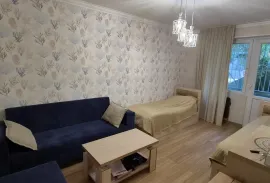 ქირავდება ბინა, 1 ოთახიანი, ძველი აშენებული, თბილისი, საბურთალო